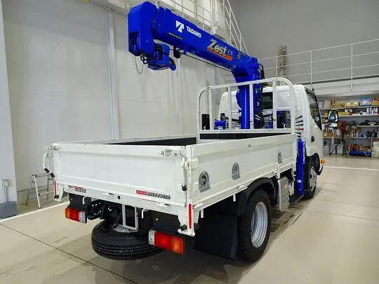 デュトロ 3t FJL 標準 タダノ3段クレーン付