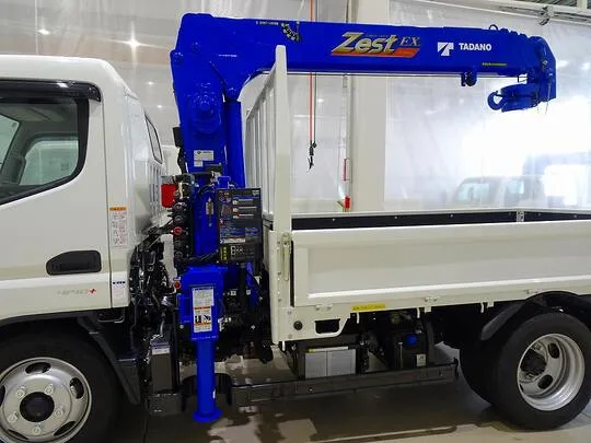 キャンター 3t 全低床 標準セミロング タダノ4段クレーン付 未使用車