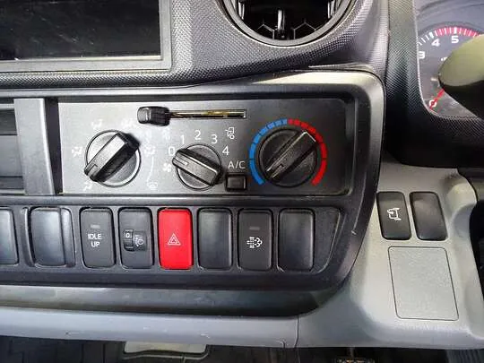 ダイナ 1.25t 4WD FJL Sタイヤ 平ボデー
