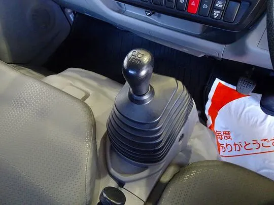 ダイナ 2t 4WD FJL 標準 平ボデー