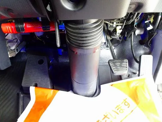 エルフ 1.8t 4WD FFL 標準 Wキャブ/垂直PG付 総重量5t未満