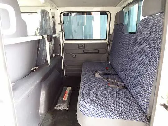 エルフ 1.8t 4WD FFL 標準 Wキャブ/垂直PG付 総重量5t未満
