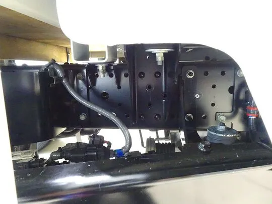 エルフ 1.8t 4WD FFL 標準 Wキャブ/垂直PG付 総重量5t未満