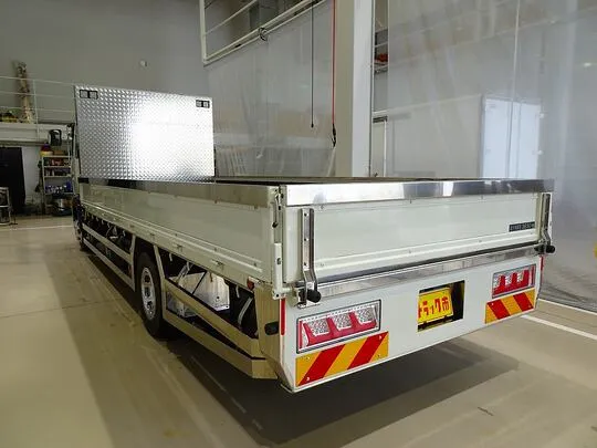 レンジャー 3.65t 標準ベッド付 平ボデー 210ps