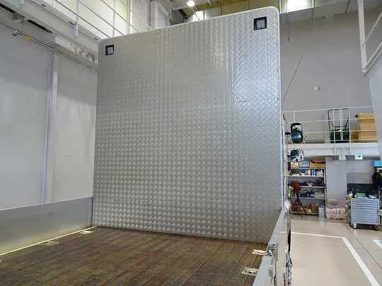 プロフィア 13.5t 4軸 アルミブロック 平ボデー 総輪エアサス 410ps