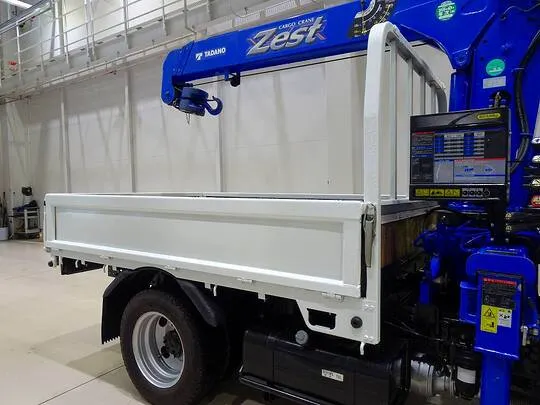【年次点検済】キャンター 2t 全低床 標準 タダノ3段クレーン付