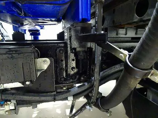 【年次点検済】キャンター 2t 全低床 標準 タダノ3段クレーン付