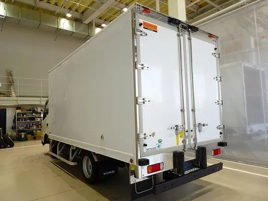 デュトロ 2t 4WD FJL ワイドロング 低温冷凍車 スタンバイ付