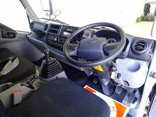 デュトロ 2t 4WD FJL ワイドロング 低温冷凍車 スタンバイ付