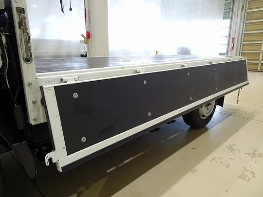 アトラス 1.55t 4WD FSL Sタイヤ 平ボデー