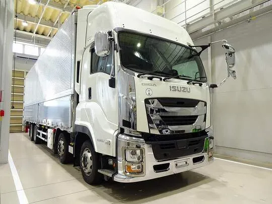 ギガ 13.8t 4軸 アルミウイング リアエアサス 380ps