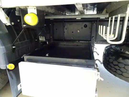ギガ 13.8t 4軸 アルミウイング リアエアサス 380ps