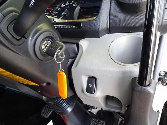 デュトロ 2t 4WD FJL 強化ダンプ 未使用車