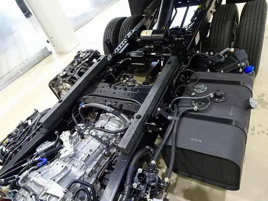 デュトロ 2t 4WD FJL 強化ダンプ 未使用車