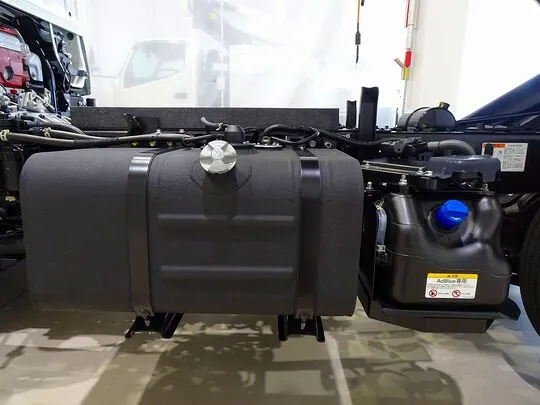 デュトロ 2t 4WD FJL 強化ダンプ 未使用車