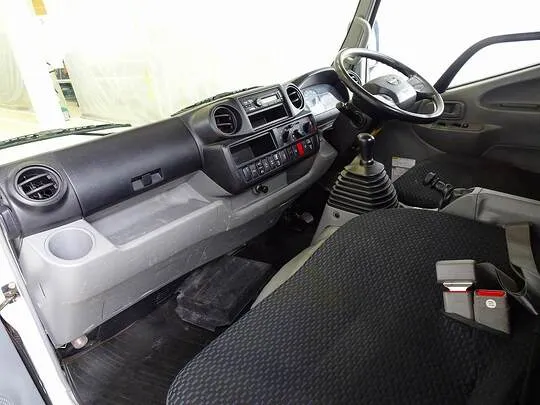 デュトロ 2t 4WD FJL 標準 垂直P/G付