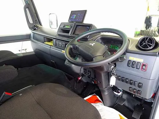 ローザ 4WD 29人乗り マイクロバス プロライングレード