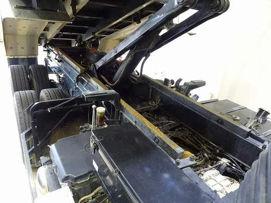 プロフィア 8.9t 3軸 2デフ ダンプ 410ps