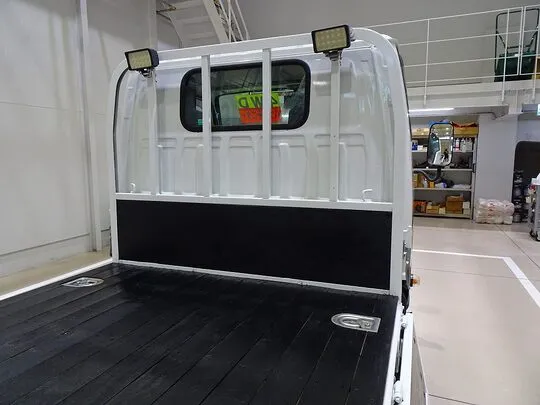 エルフ 1.5t 4WD FFL Sタイヤ 平ボデー