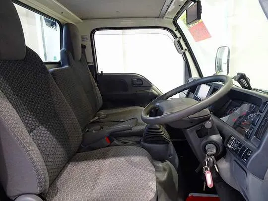 エルフ 1.5t 4WD FFL Sタイヤ 平ボデー