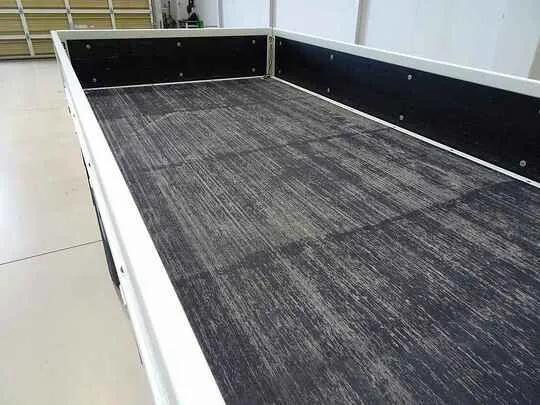 エルフ 2t FFL 標準 平ボデー 総重量5t未満