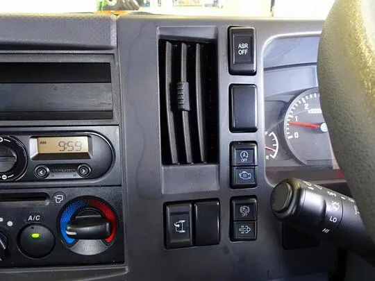 エルフ 2t FFL 標準セミロング タダノ4段クレーン付