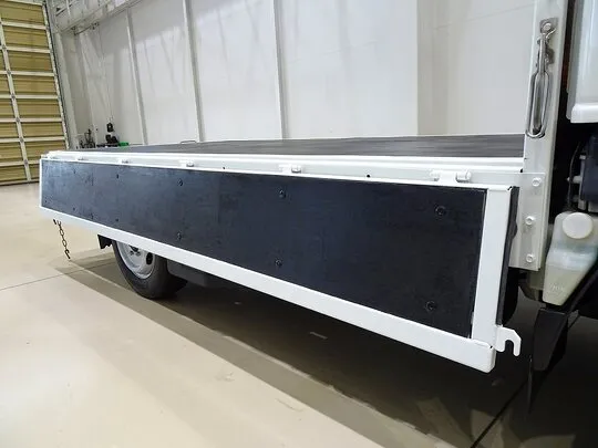 エルフ 1.5t 4WD FFL Sタイヤ 平ボデー