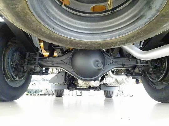 エルフ 1.5t 4WD FFL Sタイヤ 平ボデー
