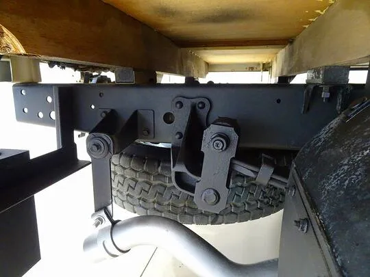 エルフ 1.5t 4WD FFL Sタイヤ 平ボデー
