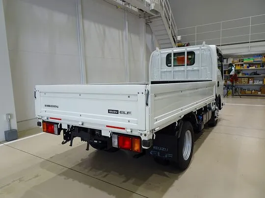 エルフ 2t FFL 標準 平ボデー 総重量5t未満