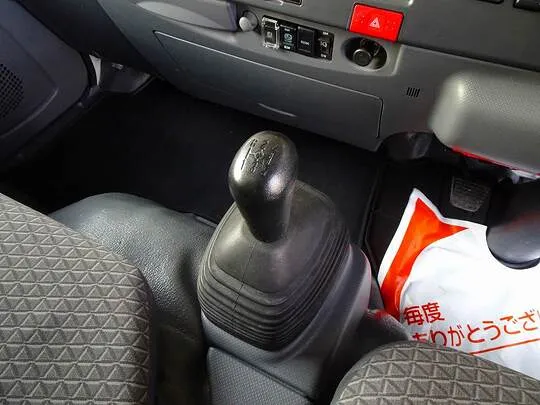 エルフ 1.85t FFL 標準 低温冷凍車 スタンバイ付 総重量5t未満