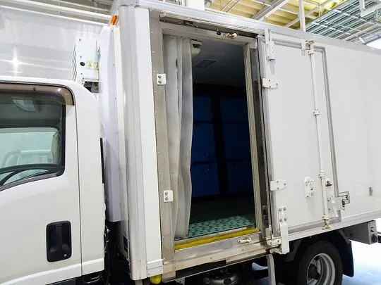 エルフ 1.85t FFL 標準 低温冷凍車 スタンバイ付 総重量5t未満