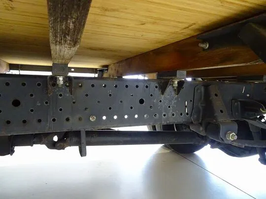 エルフ 2t FFL 標準ロング アルミブロック 平ボデー 総重量5t未満