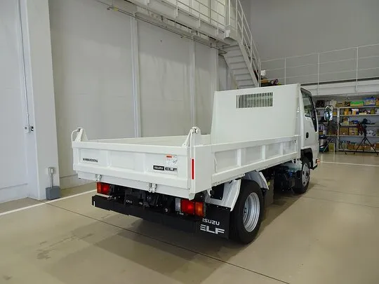 エルフ 2t 4WD FFL 強化ダンプ 未使用車