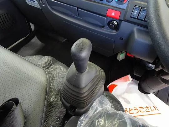 エルフ 2t 4WD FFL 強化ダンプ 未使用車