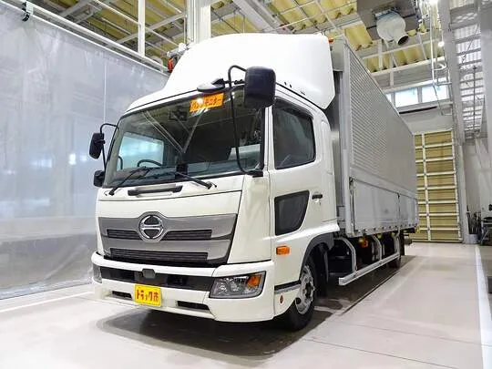 レンジャー 2.8t ワイドベッド付 アルミウイング リアエアサス 210ps
